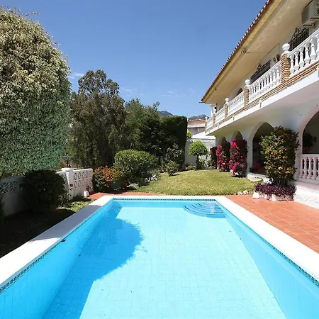 Andalusian Style Villa Benalmádena